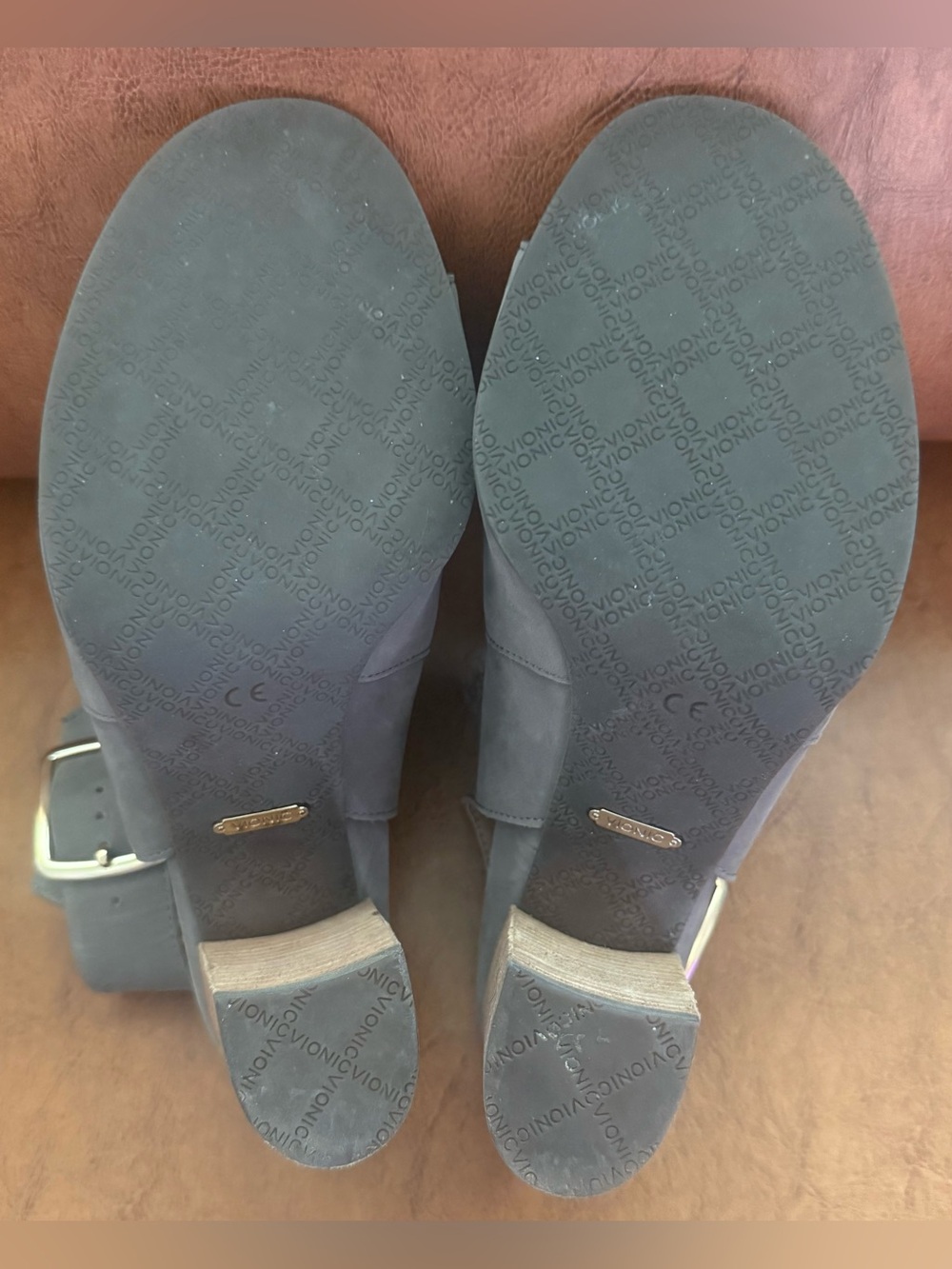 Vionic Blakely Grey Leather Open Toe Slingback Block Heel Booties Size 8.5 - Picture 10 of 11
